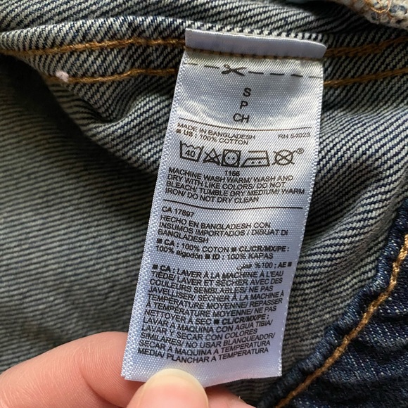 Cropped Medium Wash Jean Jacket - Picture 3 of 16